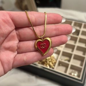 Vintage necklace!
